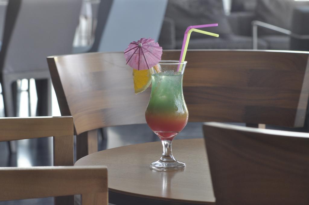 Otel Sun Hall Larnaca